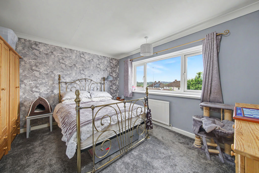 Compass Crescent Old Whittington